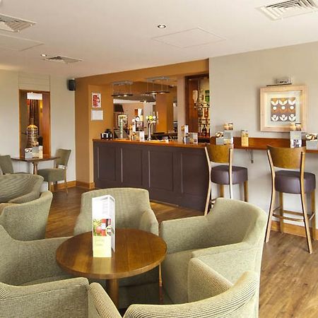 Premier Inn Manchester Bury Eksteriør billede