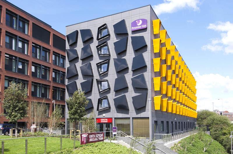 Premier Inn Manchester Bury Eksteriør billede
