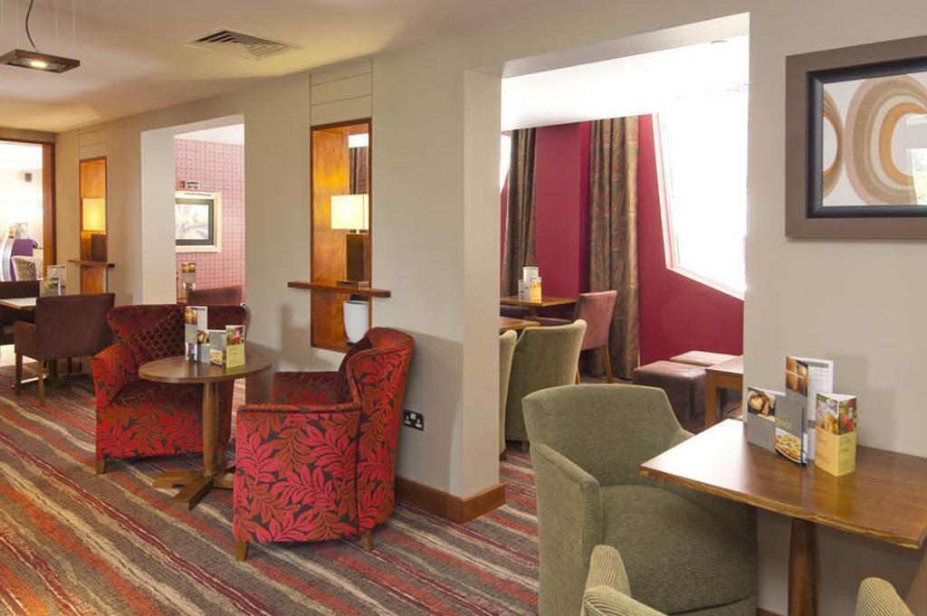 Premier Inn Manchester Bury Eksteriør billede