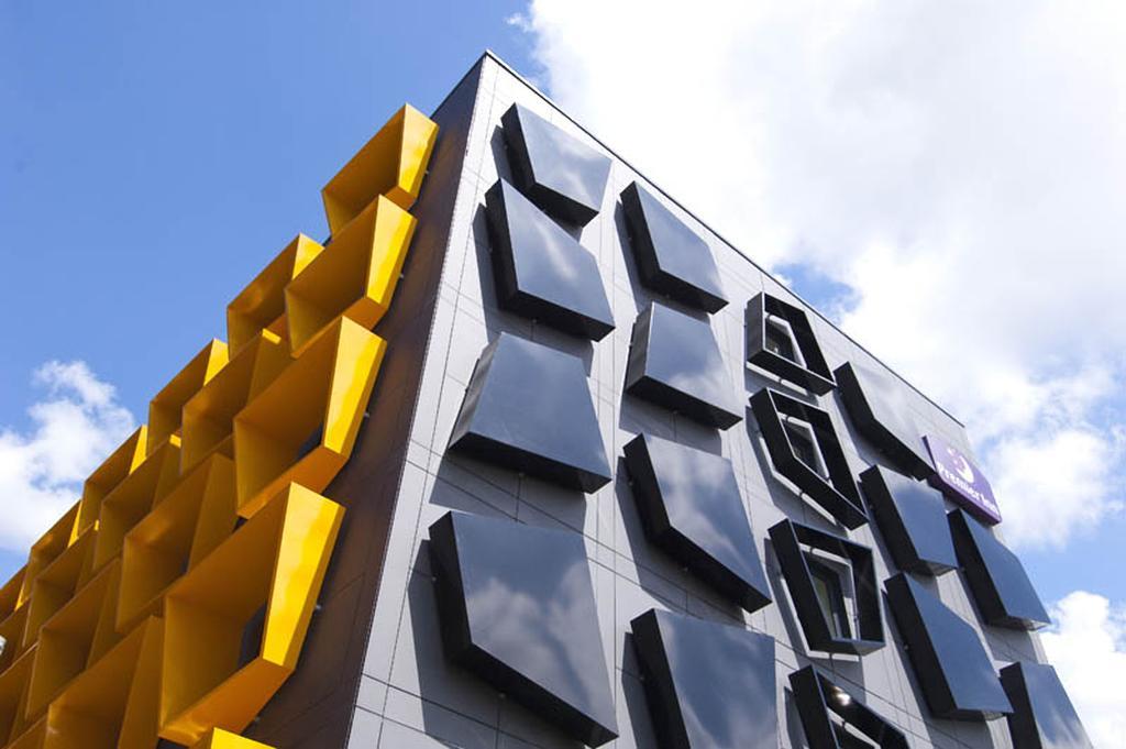 Premier Inn Manchester Bury Eksteriør billede