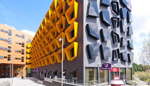 Premier Inn Manchester Bury Eksteriør billede